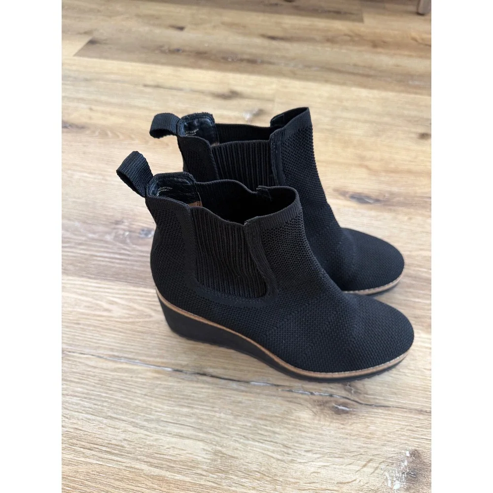 Sofft Minimalist Wedge Ankle Boots Women 8.5 Black Knit Textile Leather Sock